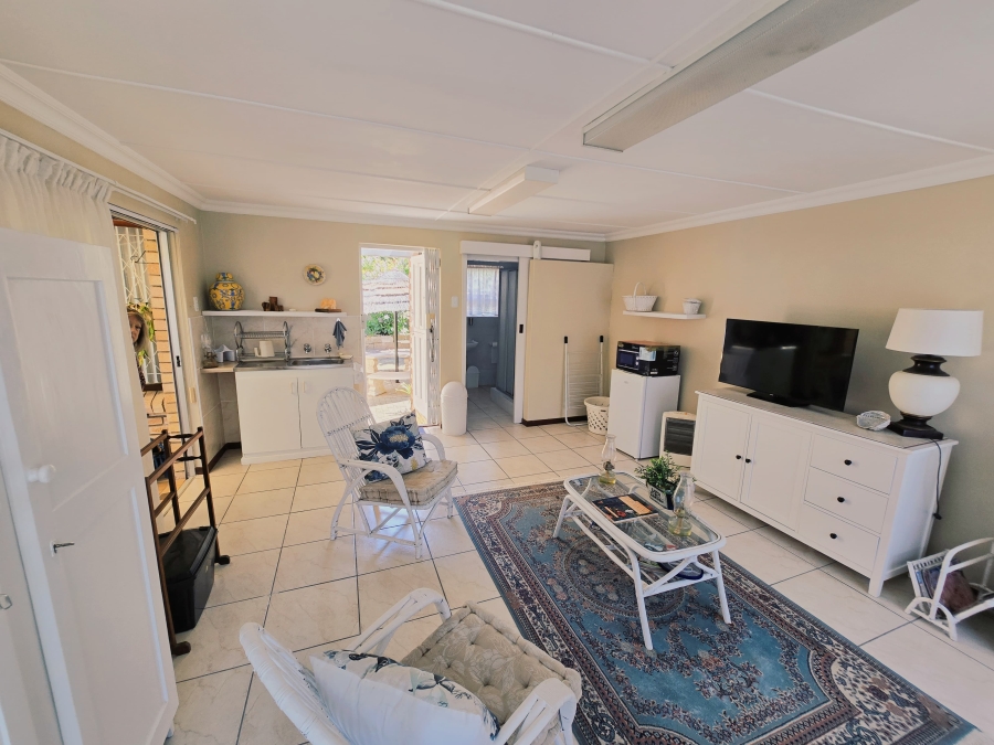 3 Bedroom Property for Sale in Dormehls Drift Western Cape